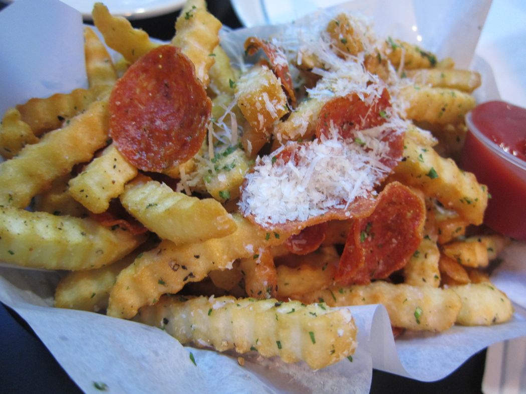 Crinkle-cut fries with pepperoni