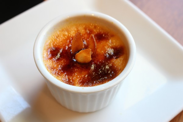 And for dessert, we sampled the roasted garlic creme brûlée. Yes, roasted garlic. The flavor is subtle, so it's not as crazy as it sounds. The brûlée, itself, was smooth and creamy. Super creative dish!