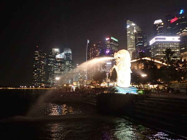 After dinner, we walked over to Merlion Park, a landmark of Singapore near the Central Business District (CBD). It was packed with tourists snapping photos of the Merlion statue, which shot water out of its mouth.