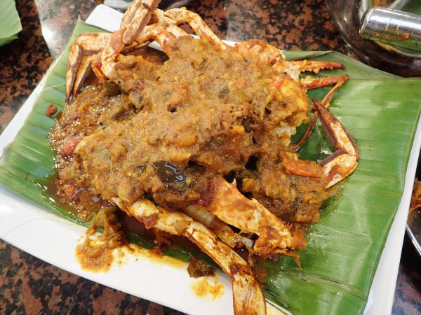 Flower crab in a spicy chili sauce.