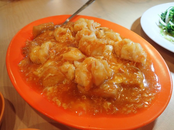 Here are prawns in a chili crab sauce.